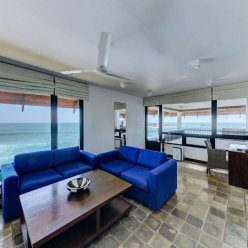 HIKKA TRANZ BY CINNAMON 4★