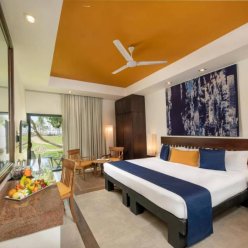 CLUB HOTEL DOLPHIN 4★