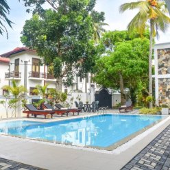 VILLA DE WHITE SAMBUR 3★