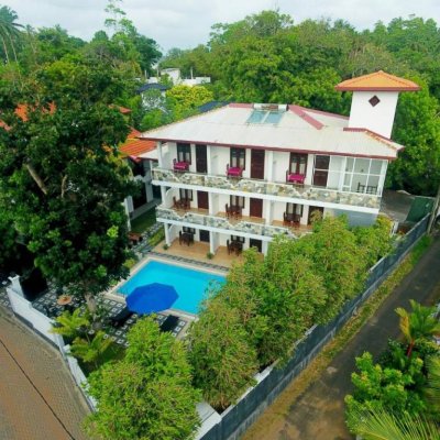 VILLA DE WHITE SAMBUR 3★