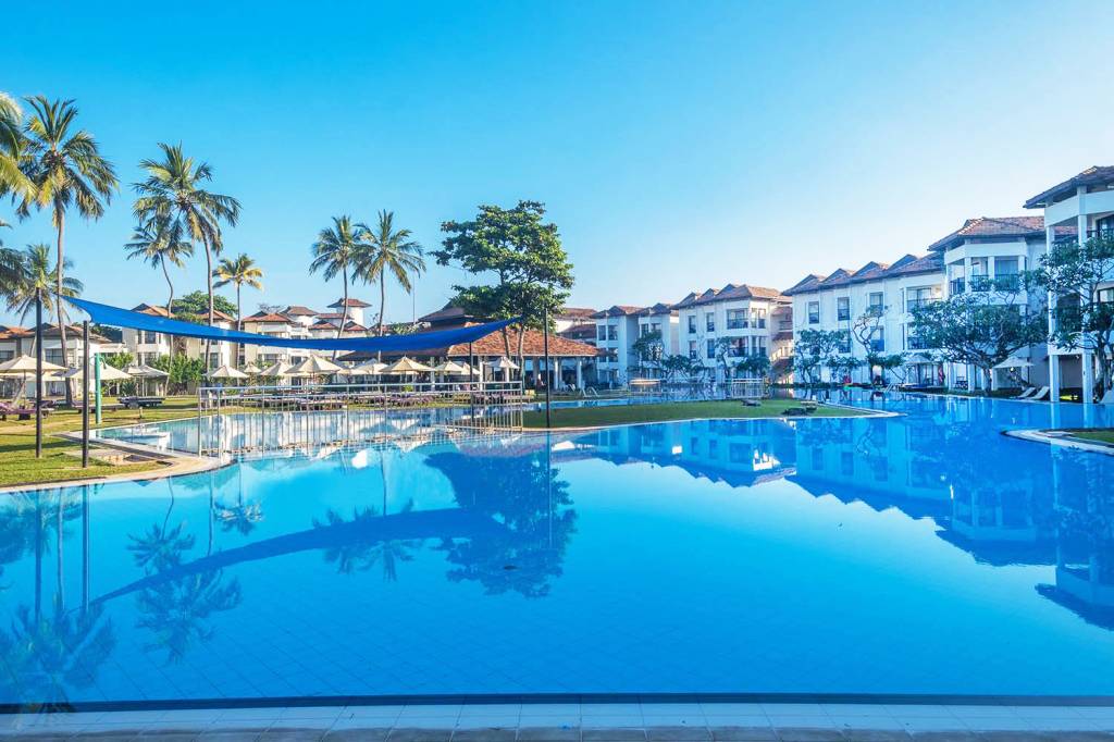 CLUB HOTEL DOLPHIN 4★