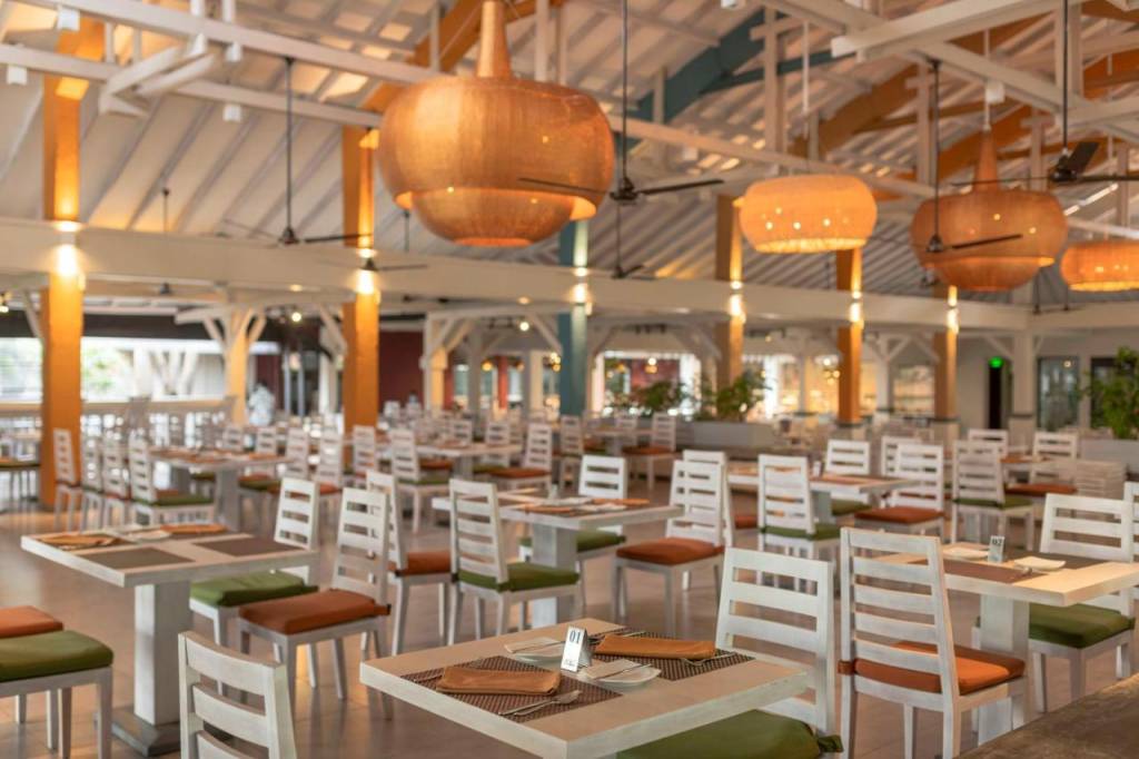 CLUB HOTEL DOLPHIN 4★