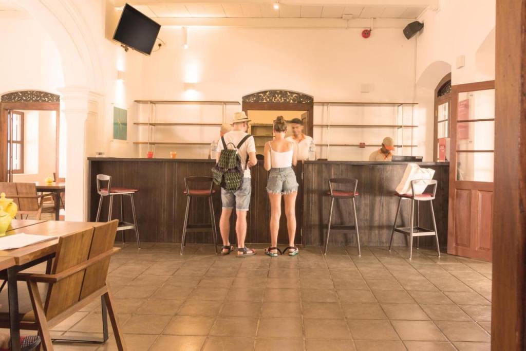 HOTEL J UNAWATUNA 3★