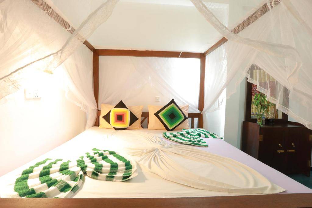 HOTEL BAY WATCH 3★