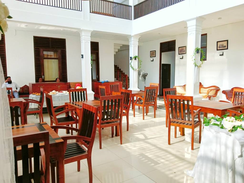 BLUE SPRING HOTEL 3★