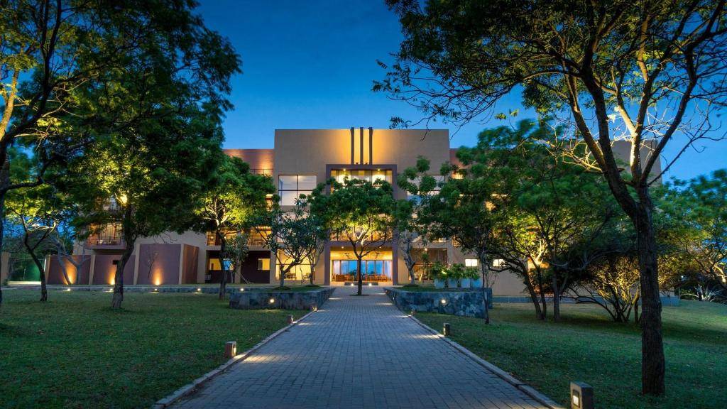 SOORIYA RESORT & SPA 4★