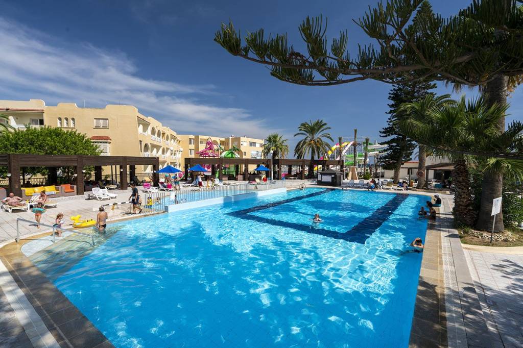 ABOU SOFIANE HOTEL & AQUAPARK (EX.NAME LE SOLEIL ABOU SOFIANE & AQUAPARK) 4★