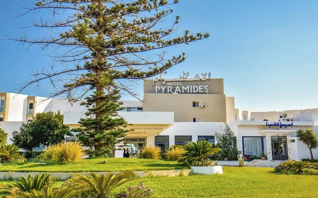 NOVOSTAR BUDGET PYRAMIDES CLUB & SPA 3★