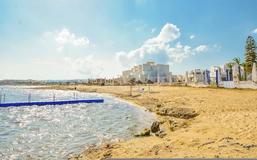 NOVOSTAR BUDGET PYRAMIDES CLUB & SPA 3★