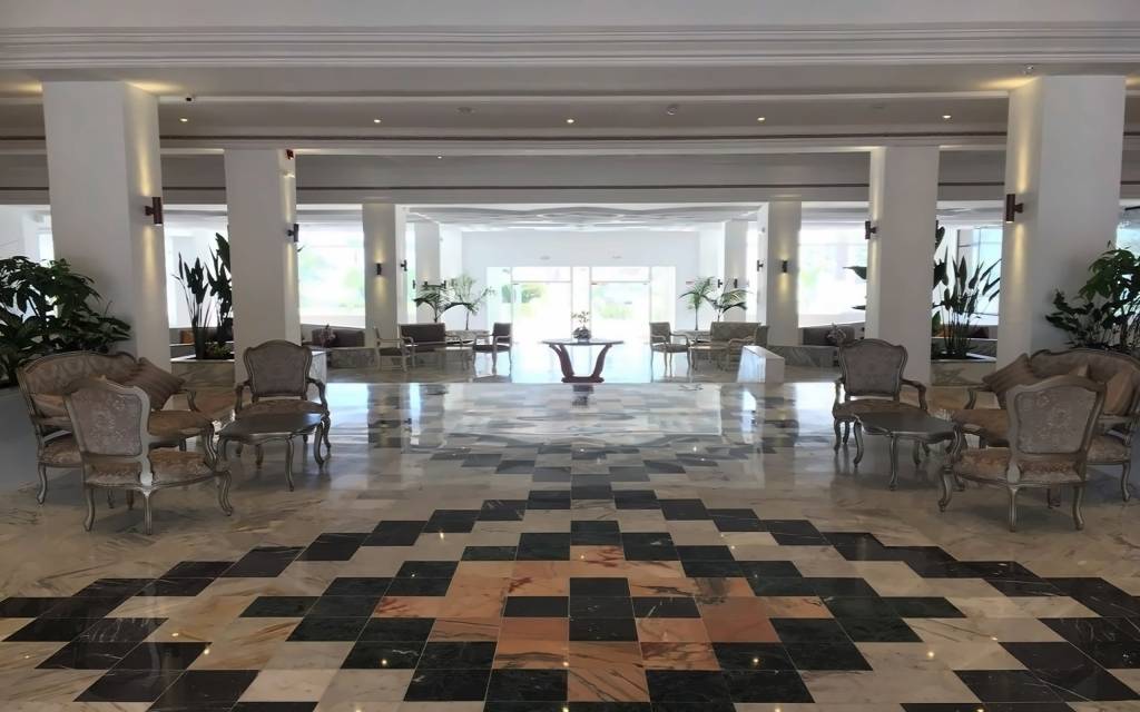 CHIRAZ THALASSO (EX. PALMYRA HOLIDAY) 3★