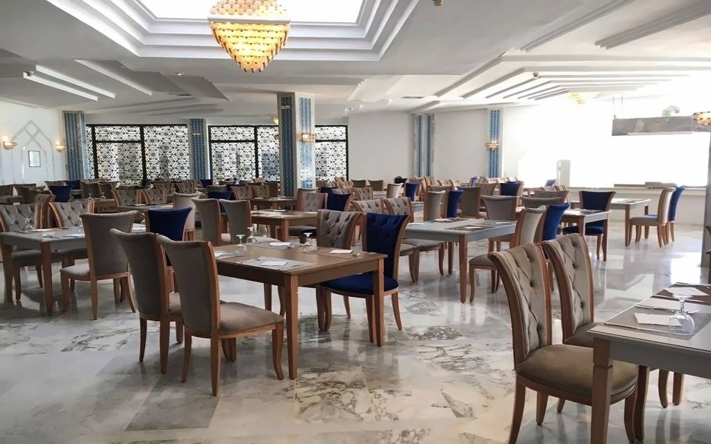 CHIRAZ THALASSO (EX. PALMYRA HOLIDAY) 3★