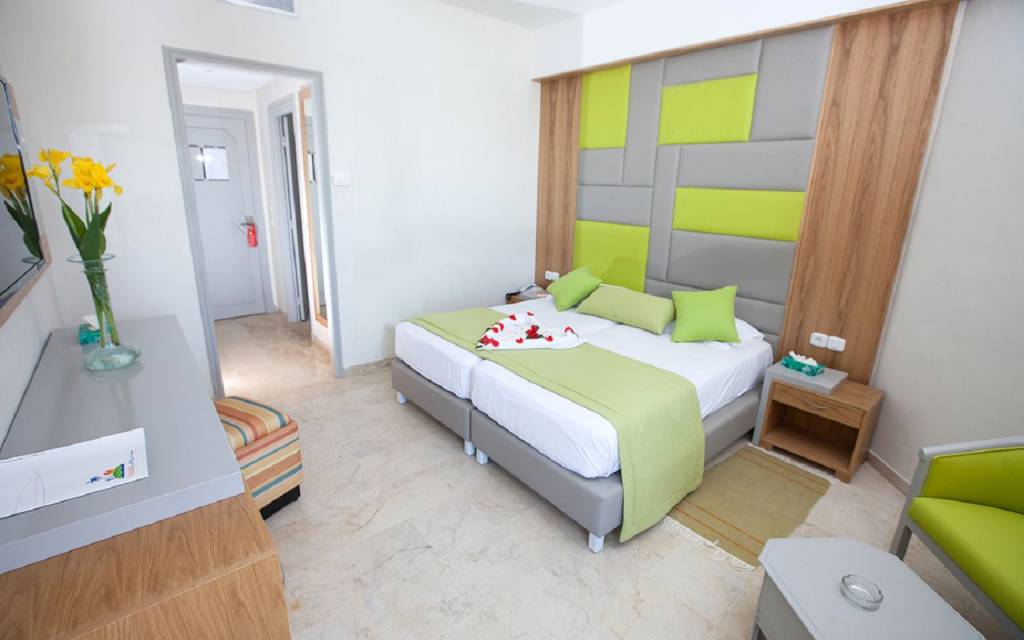 HOUDA YASMINE HAMMAMET 4★