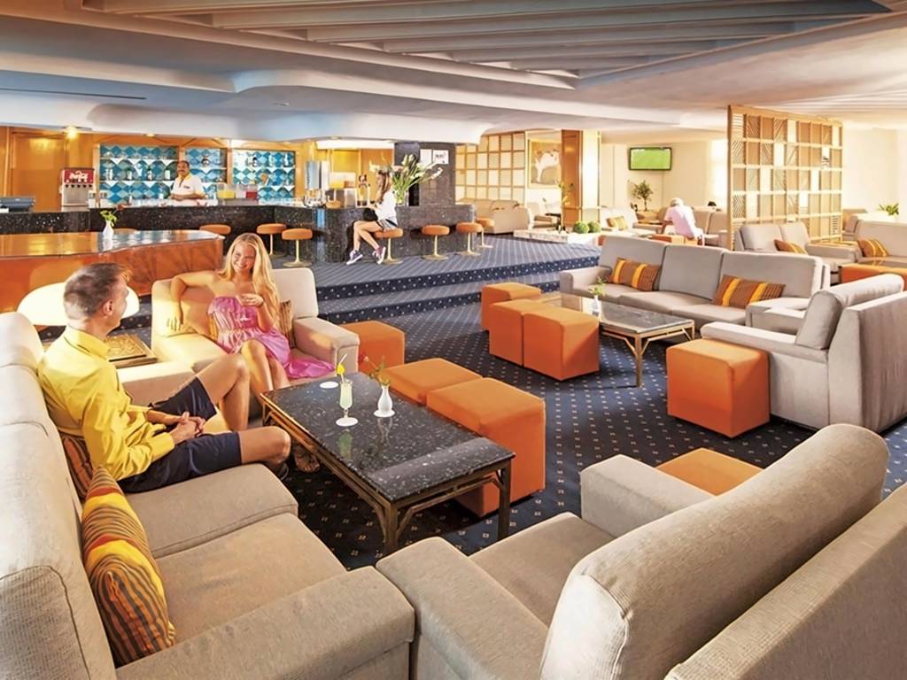 CLUB HOTEL TROPICANA & SPA 3★