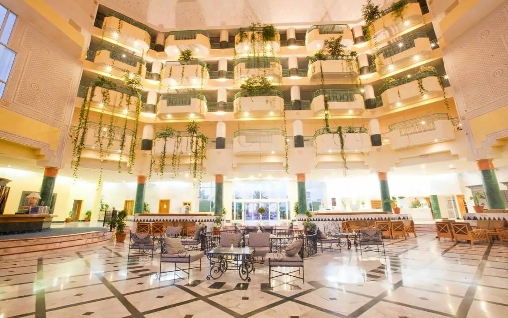 EL MOURADI EL MENZAH 4★