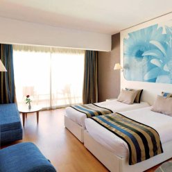 ONE RESORT JOCKEY 4★