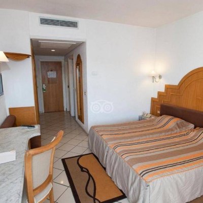 HOTEL RIVIERA 4★