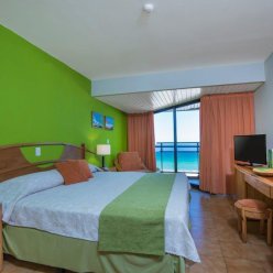 COMPLEJO PUNTARENA PLAYA CALETA 4 ★