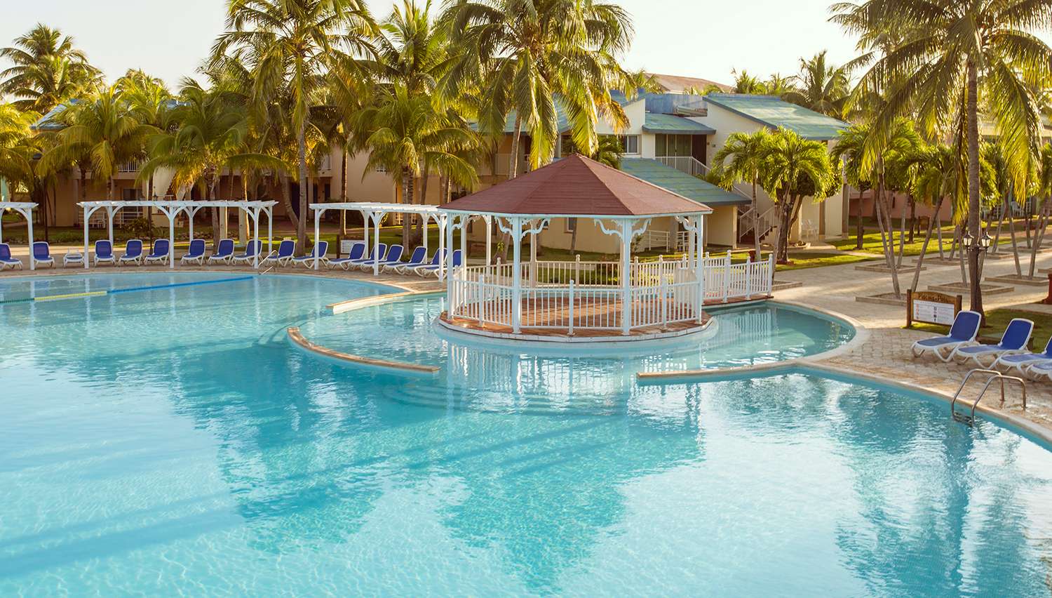 BE LIVE EXPERIENCE TURQUESA 4★