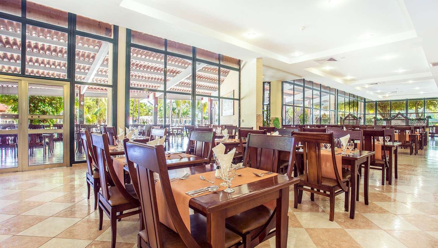 BE LIVE EXPERIENCE TURQUESA 4★