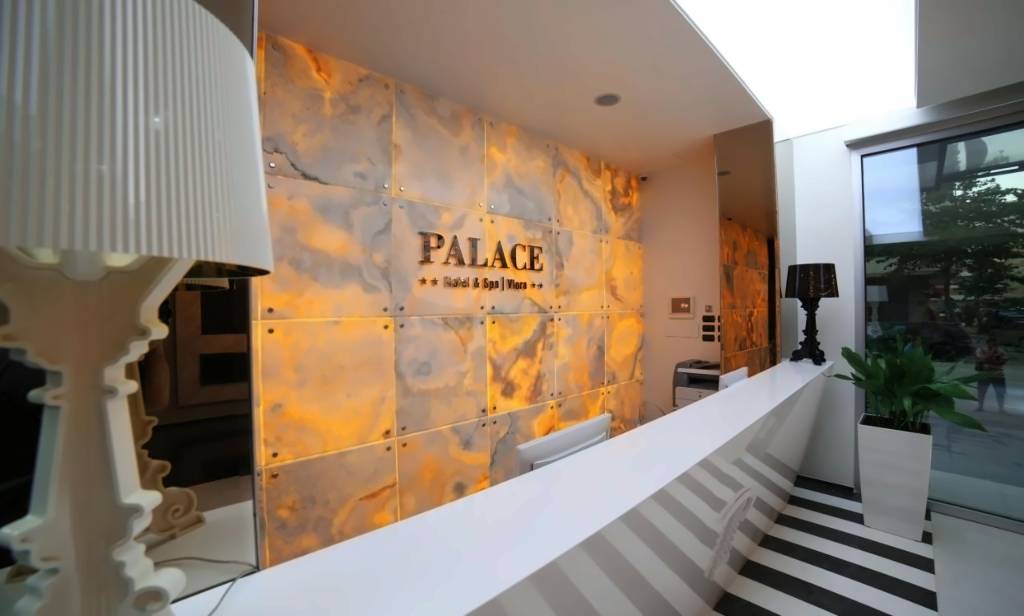 PALACE VLORA 4★