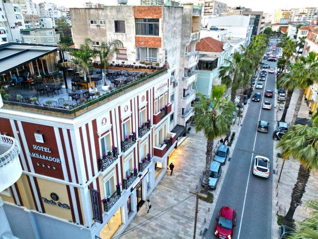 AMBASSADOR HOTEL 4★