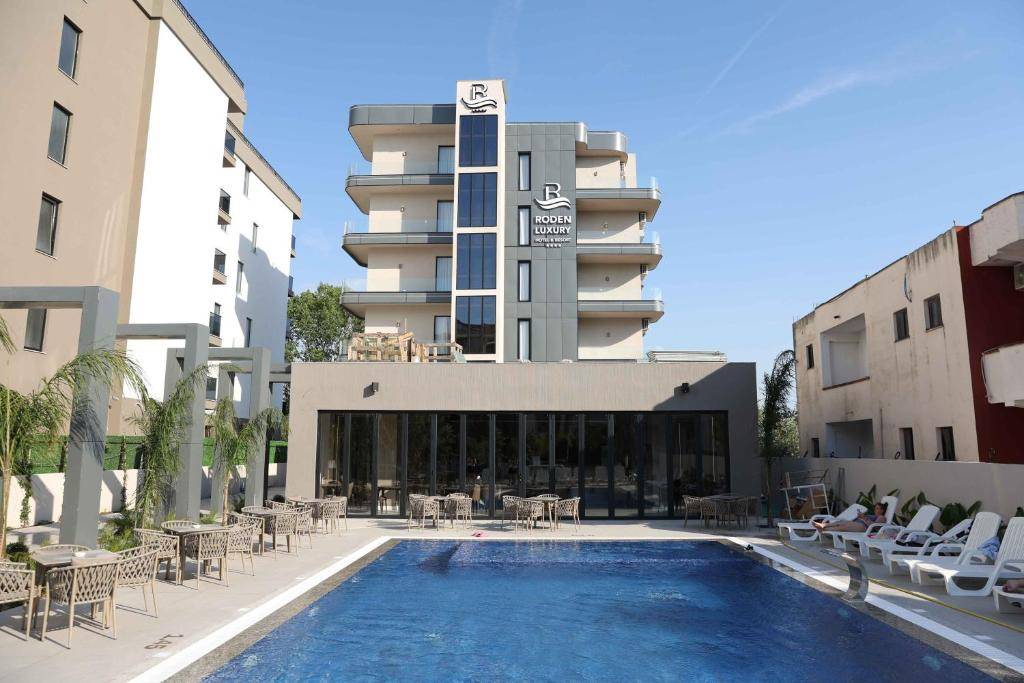 RODEN HOTEL 4★