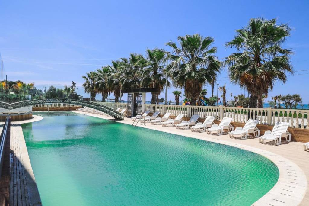 ARIA BEACH RESORT 4★