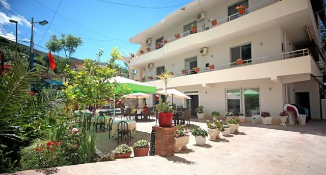 HOTEL NIKA 3★
