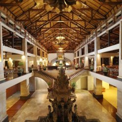 NUSA DUA BEACH HOTEL & SPA 5★