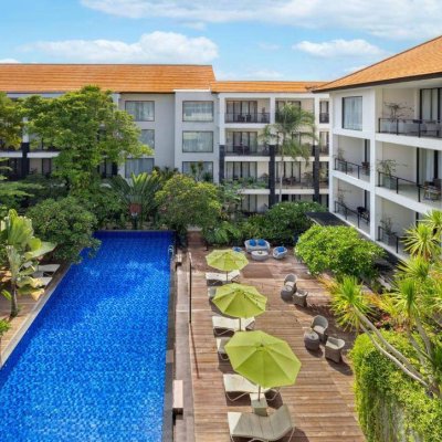 TAKSU HOTEL SANUR 4★