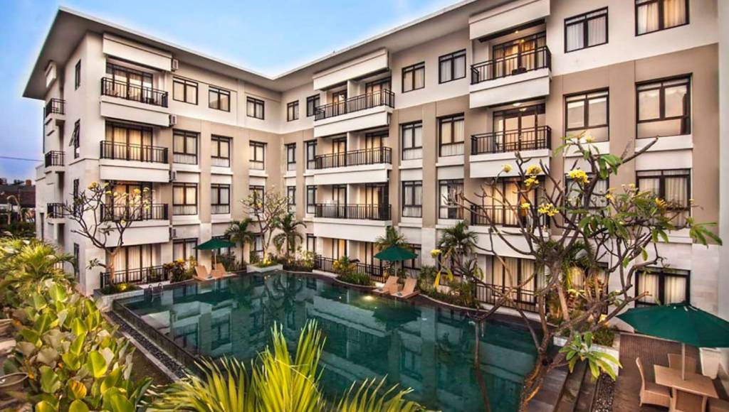 GRAND KUTA HOTEL & RESIDENCE 4★