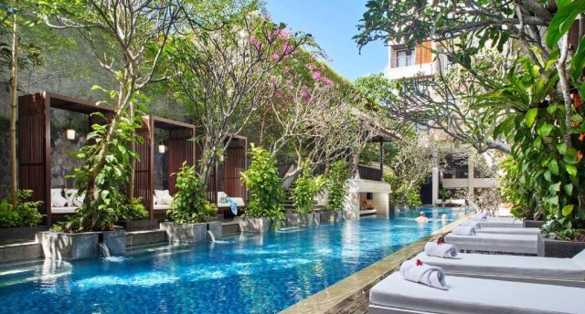 JAMBULUWUK OCEANO SEMINYAK 5★
