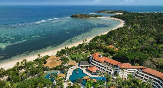 NUSA DUA BEACH HOTEL & SPA 5★