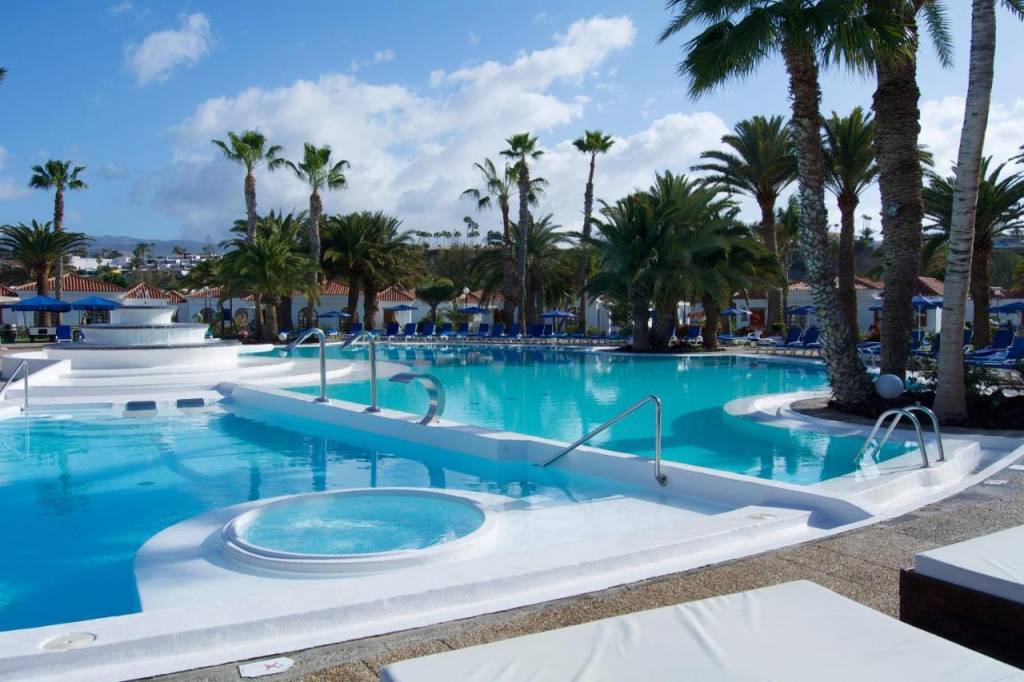 EO SUITE HOTEL JARDIN DORADO 4★