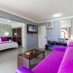 EO SUITE HOTEL JARDIN DORADO 4★