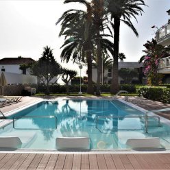 MONTEMAYOR APARTMENTS 1 ★