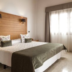 HOTEL MELVA SUITE 4 ★