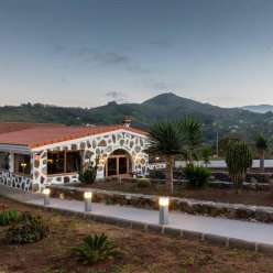 HOTEL MELVA SUITE 4 ★