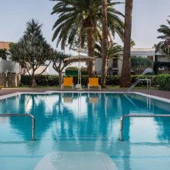 APARTAMENTOS MONTEMAYOR 1★