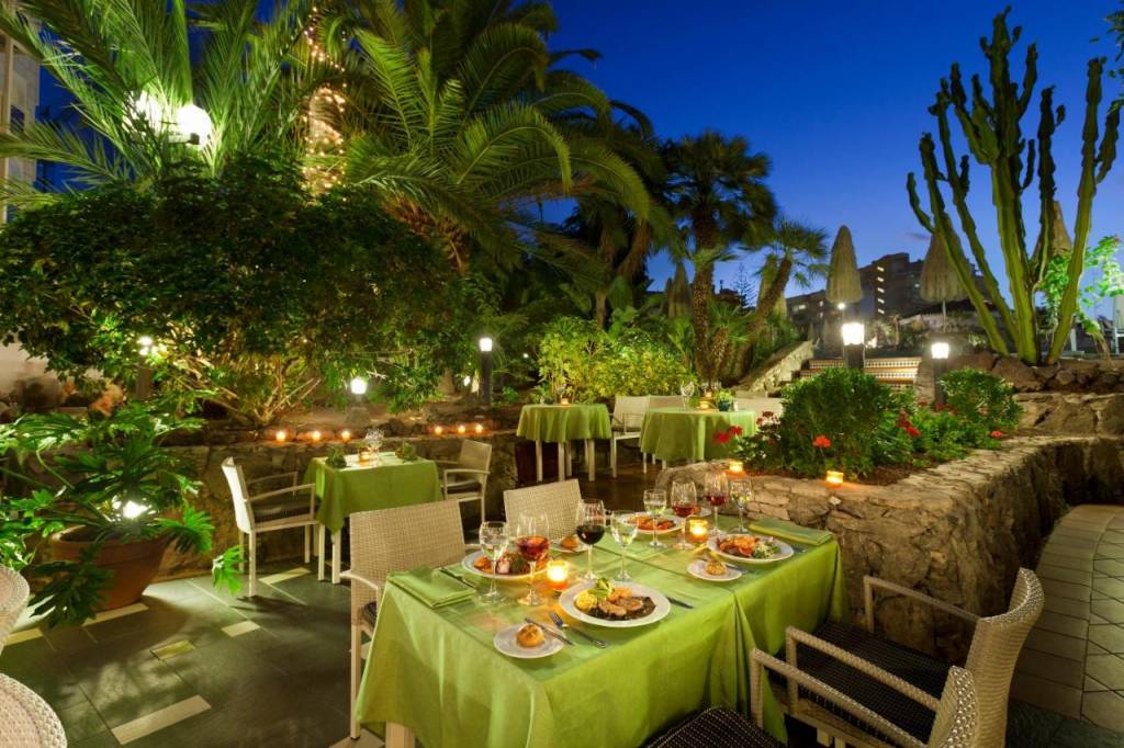 SEASIDE SANDY BEACH 4★-_