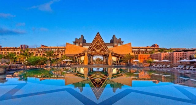 LOPESAN BAOBAB RESORT 5★