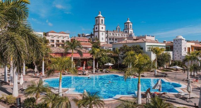 LOPESAN VILLA DEL CONDE RESORT & THALASSO 5★