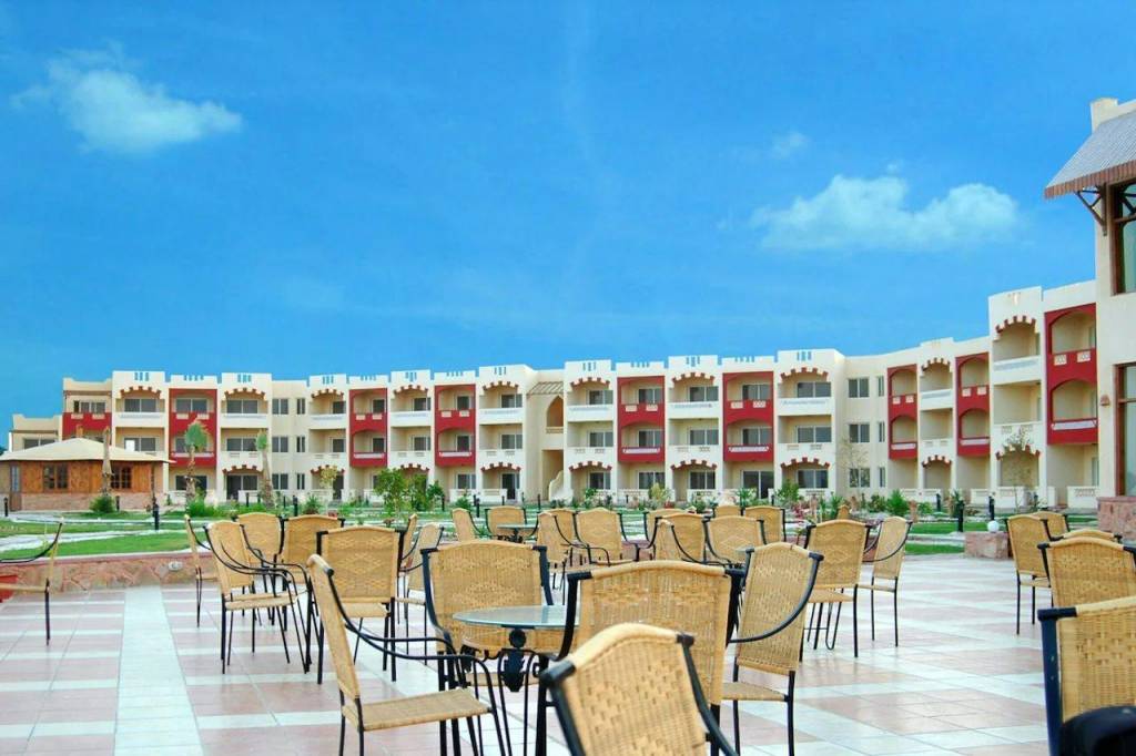 BLISS NADA BEACH RESORTS (EX. HOTELUX JOLIE BEACH) 4★