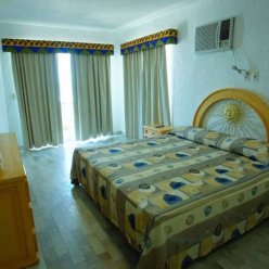 IMPERIAL LAS PERLAS 3★