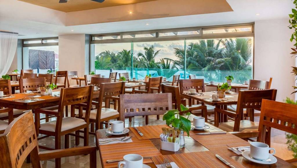 FLAMINGO CANCUN RESORT 4★