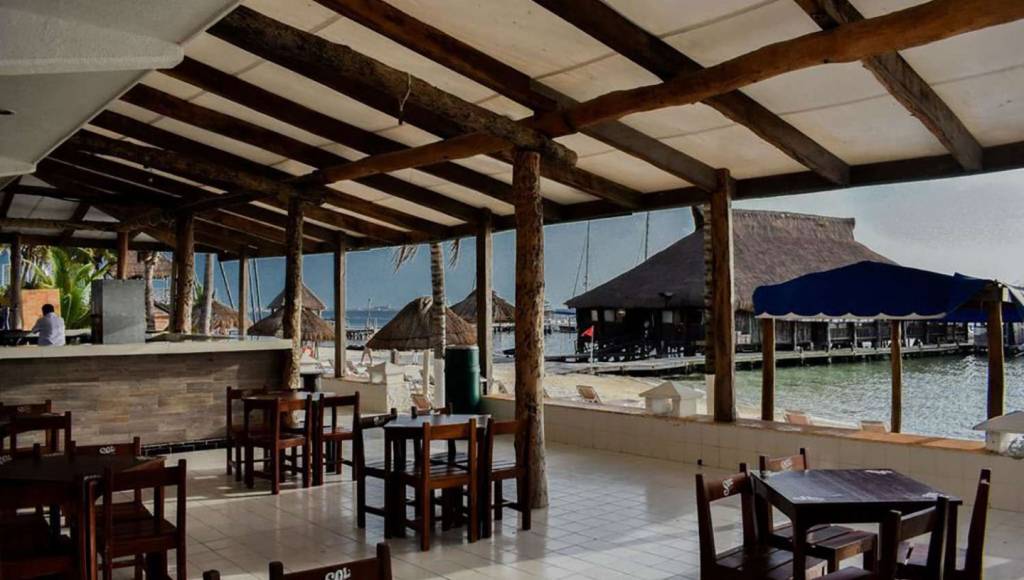 IMPERIAL LAS PERLAS 3★