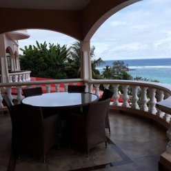 AU FOND DE MER VIEW 2★