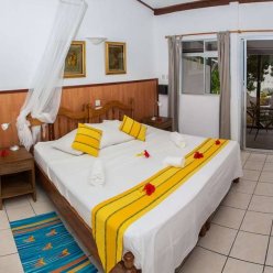 ANSE SOLEIL BEACHCOMBER SELF CATERING 2★