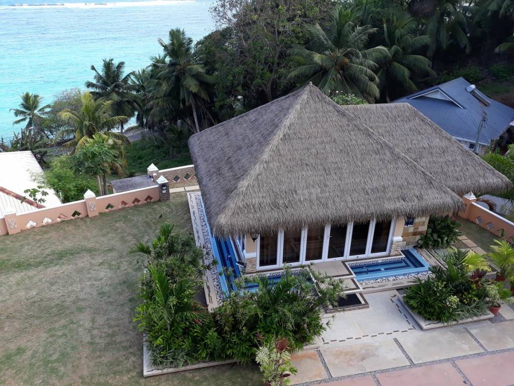 AU FOND DE MER VIEW 2★