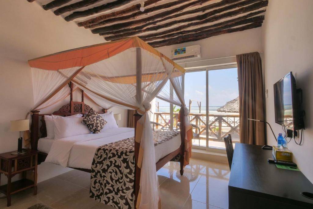 ISLA BONITA ZANZIBAR BEACH RESORT 3★